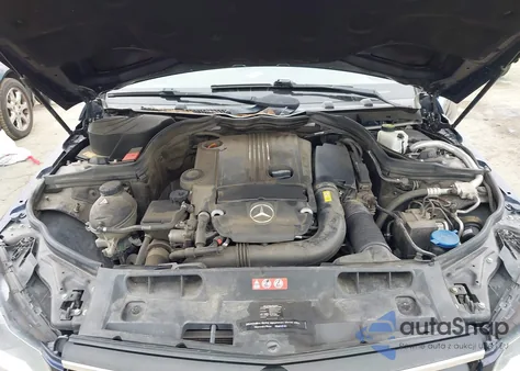 2014 Mercedes-Benz C-Class C 250 Sport z USA, uszkodzony, nr VIN WDDGF4HB8EG214183